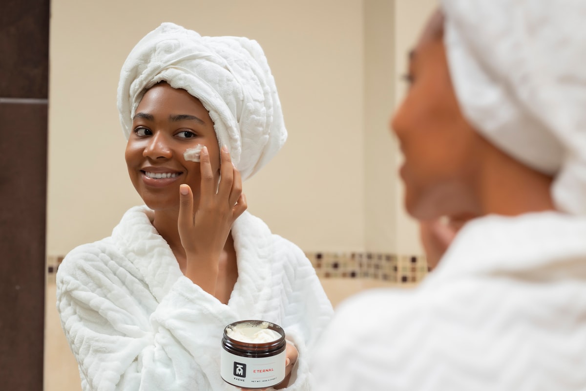 Complete guide to natural body ointments and creams